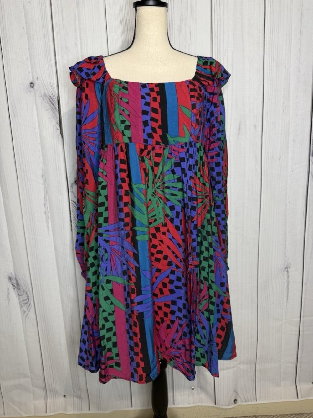 Oddi Zoe Floral Tropical Leaves Dress Size L Smocked Back Long Sleeve NWT
